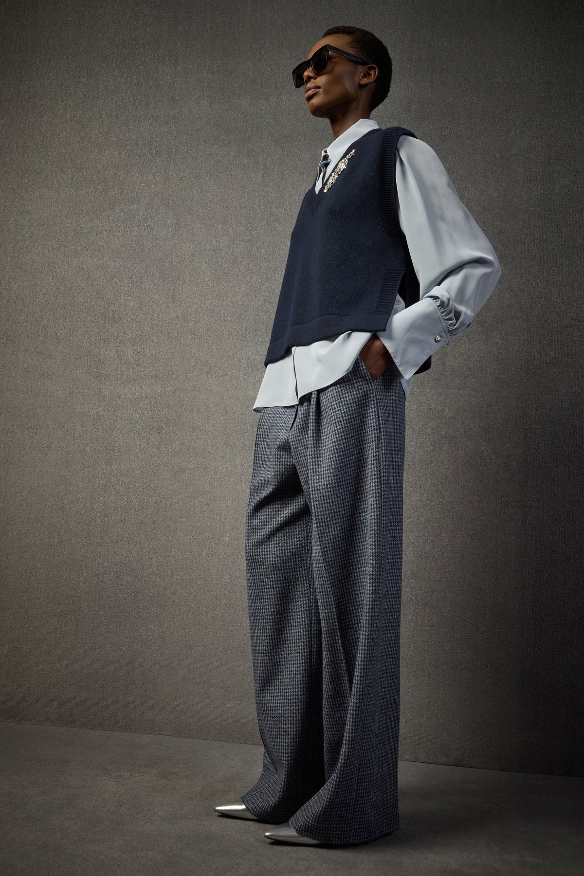 W5LL5WC04N08-0-B_905b9a15-b87d-4d6d-92a6-cef27609fb86